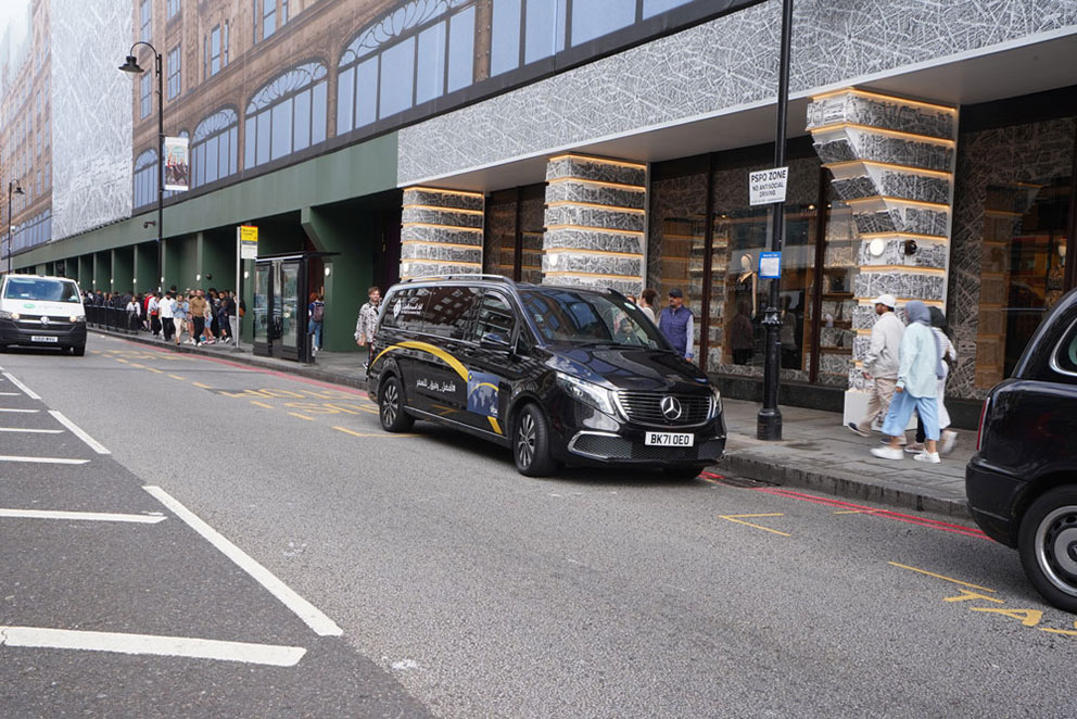 قدم البنك السعودي للاستثمار  خدمة سيارات فاخره مجانية لكافة عملائه في لندن لتجربة مختلفة تلبي احتياجاتهم