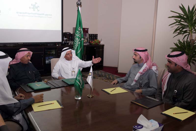  توقيع اتفاقية التمويل العقاري مع صندوق التنمية الصناعية