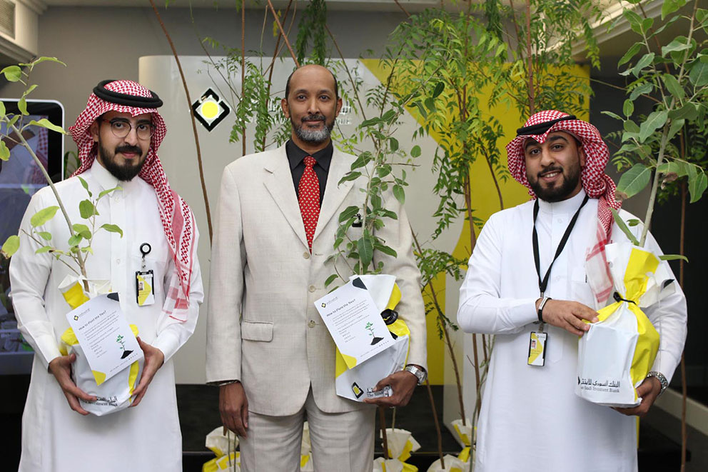 حملة التشجير بالتعاون مع أمانة مدينة الرياض